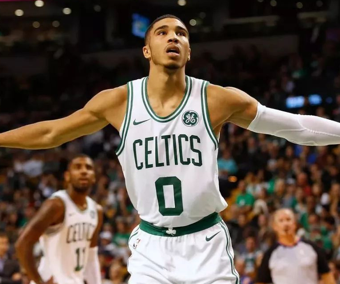 九游体育入口-塔图姆爆冷击败掘金比利亚雷亚尔窗口期迎来里程碑，现场解说直呼：中超冲刺阶段刷纪录